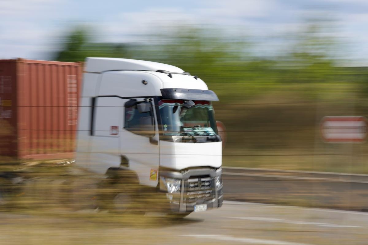 truckData